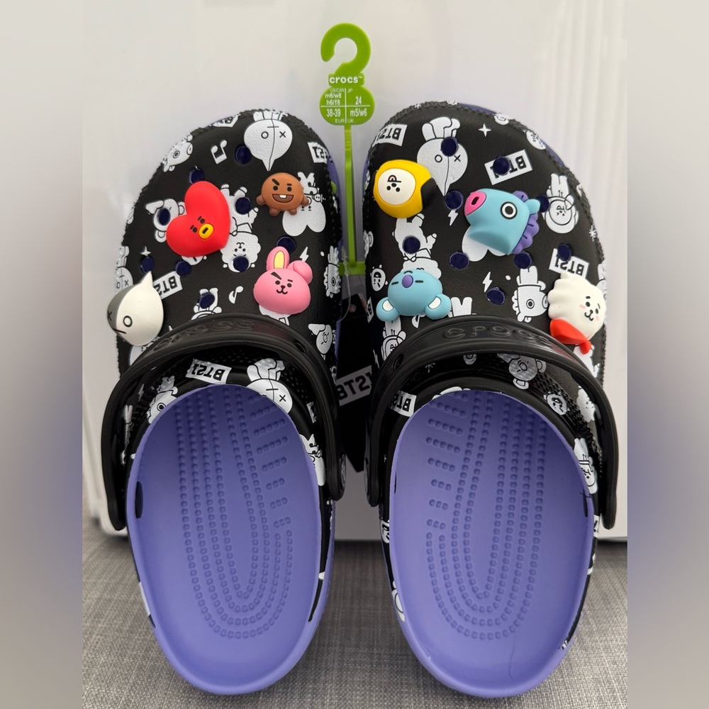 Crocs BT21 Edition Clogs Brand New with Tags Men’s 6, Women’s 8